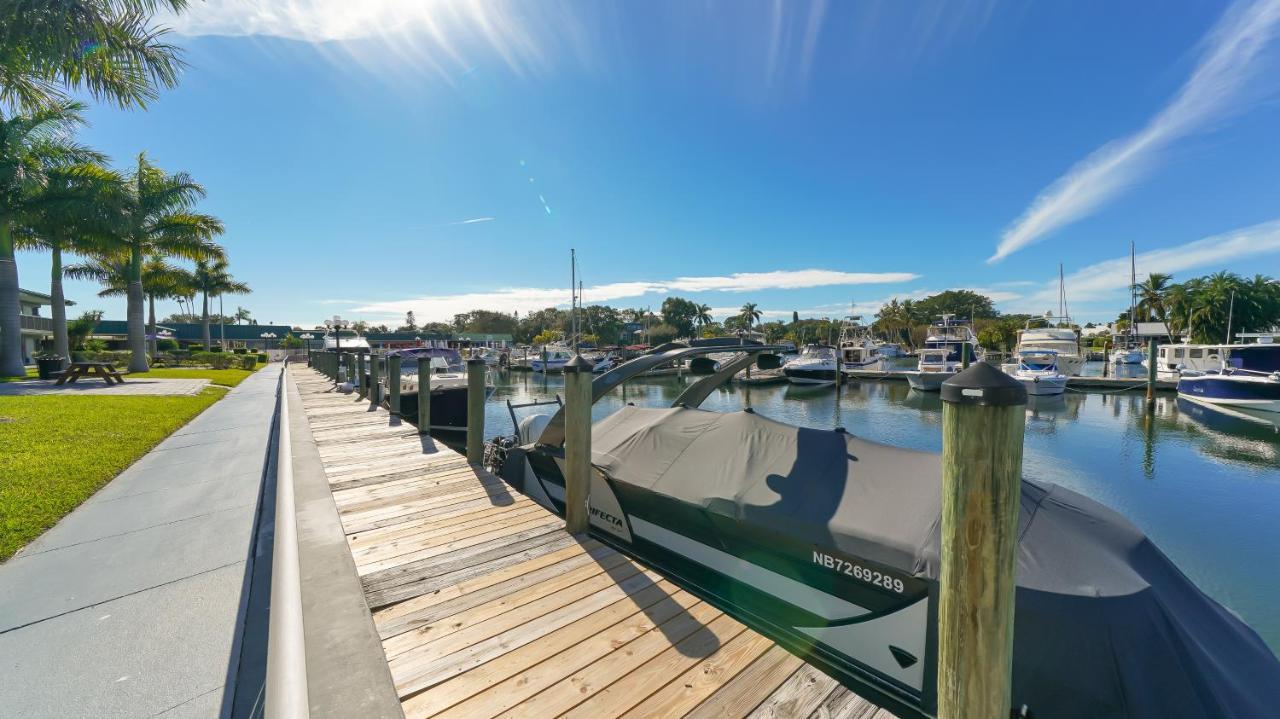 Heated Pool, Fireplace, 70" Tv, Waterfront & More! Sarasota Esterno foto