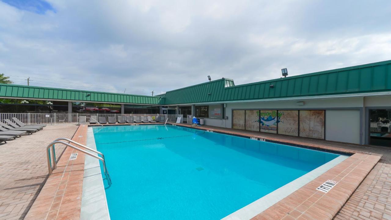 Heated Pool, Fireplace, 70" Tv, Waterfront & More! Sarasota Esterno foto