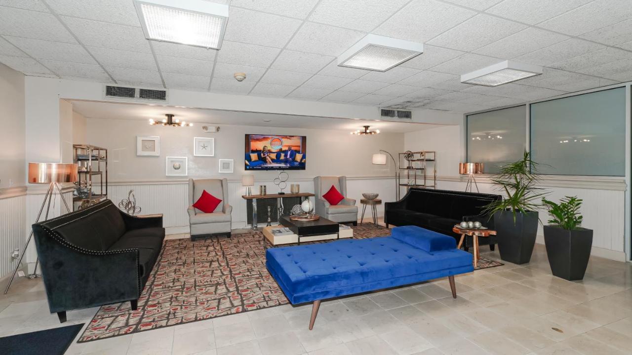 Heated Pool, Fireplace, 70" Tv, Waterfront & More! Sarasota Esterno foto