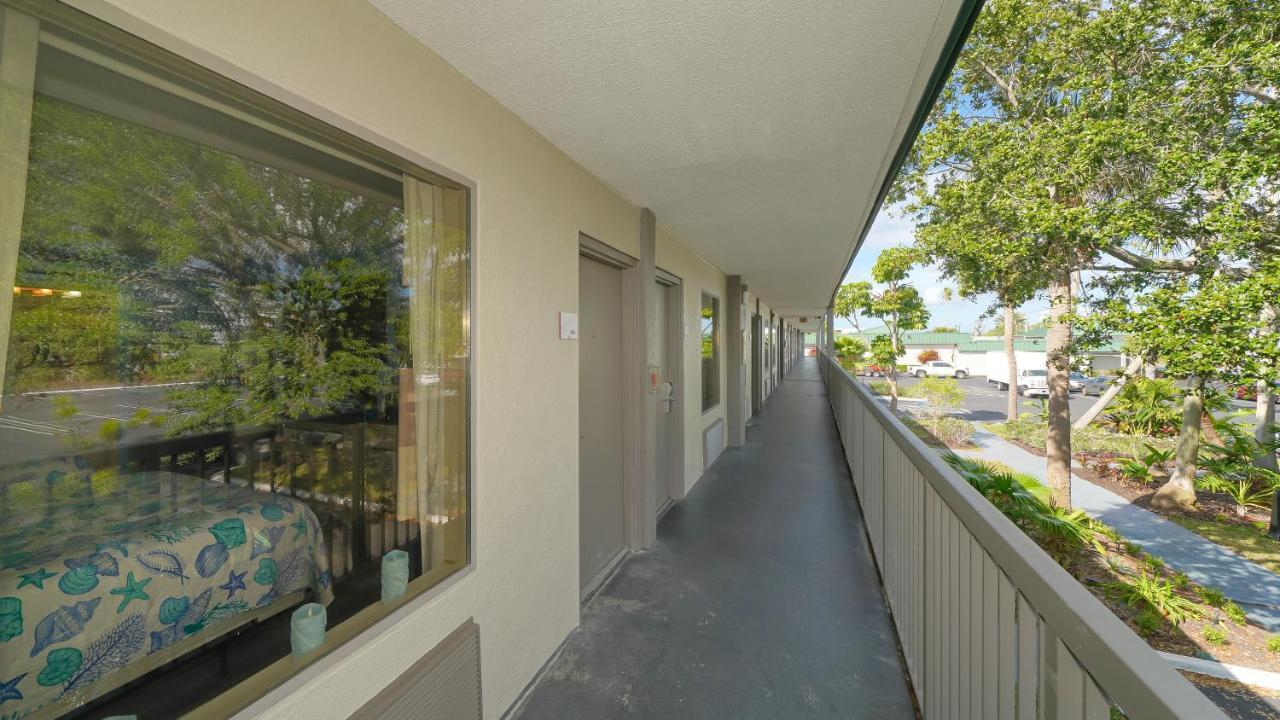 Heated Pool, Fireplace, 70" Tv, Waterfront & More! Sarasota Esterno foto